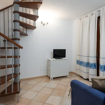 Myrsine Stella - Klodge Apartment
